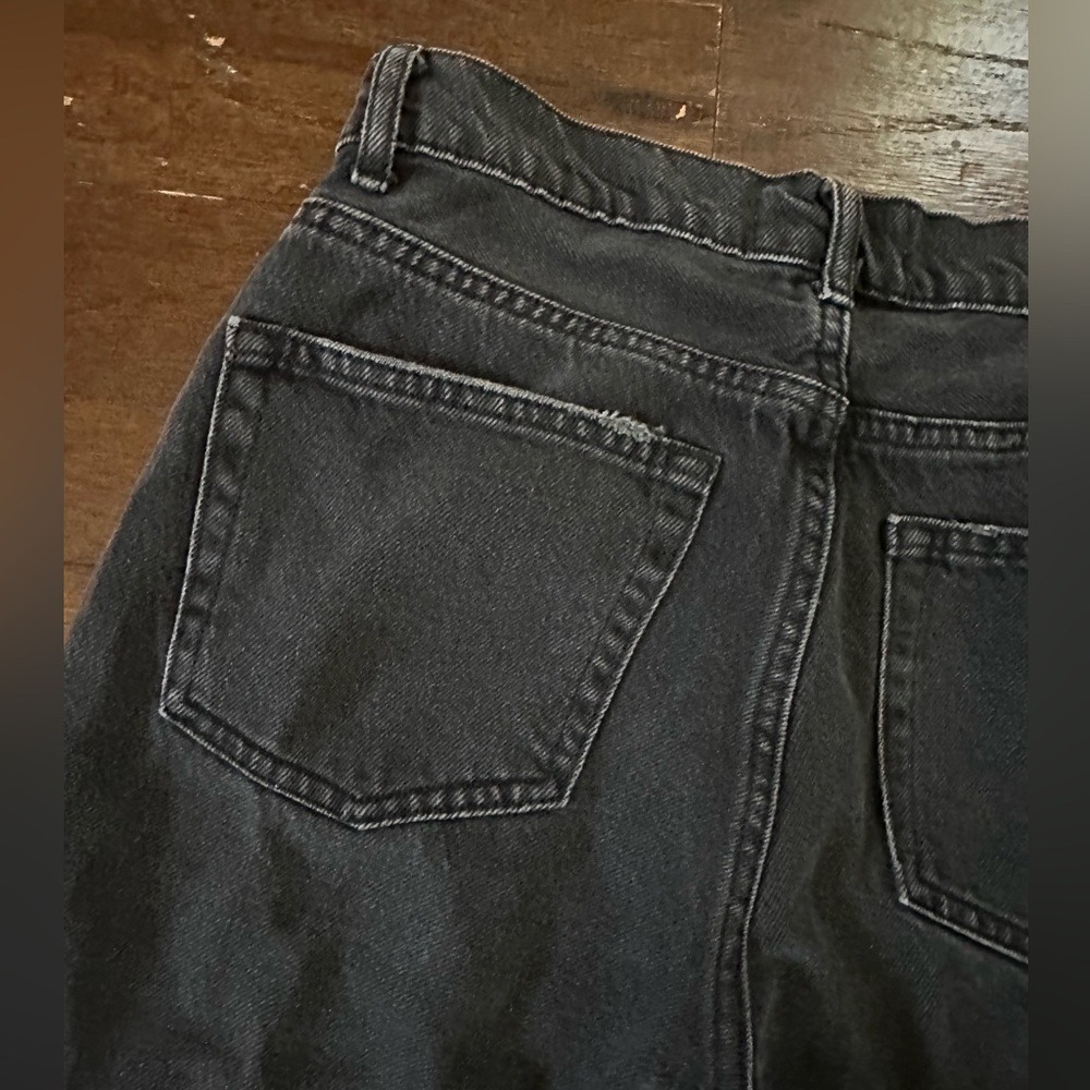 Reformation-black distressed jeans straight leg size 26 - Picture 8 of 12